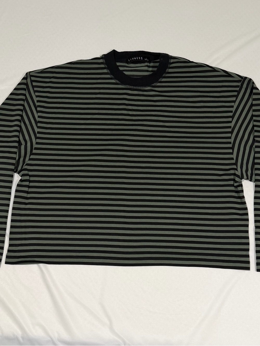 Lioness Black and Olive Striped Long Sleeve Crewneck size L